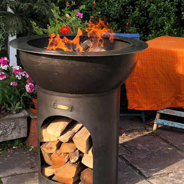 Planter 70 Fire Pit with Log Store