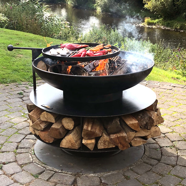 Ring of Logs 90 with Swing Arm BBQ Rack