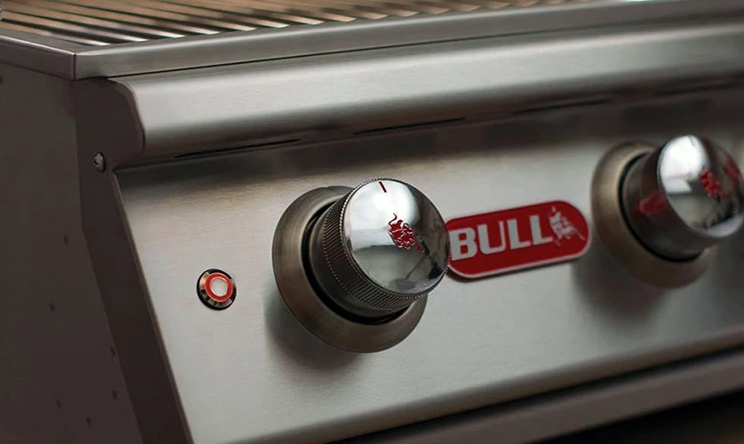 Bull Diablo 6 burner Grill Gas BBQ Cart