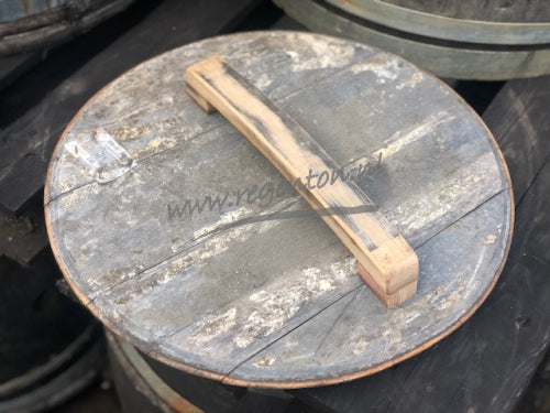 Lid for Whisky Barrel with Handle