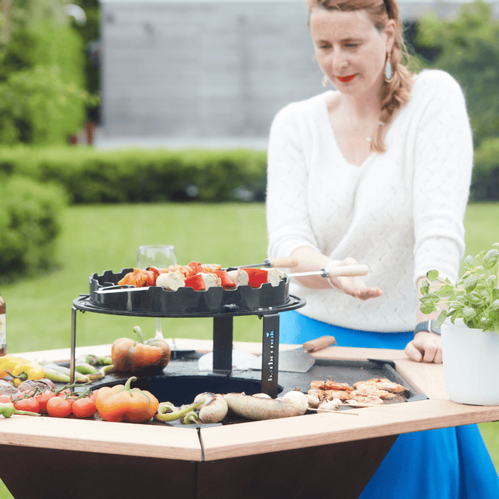 Barbecook Dynamic Centre stand and elevated grill
