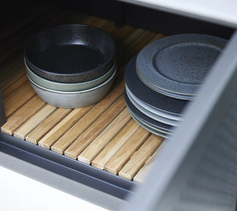 Modern Outdoor Kitchen