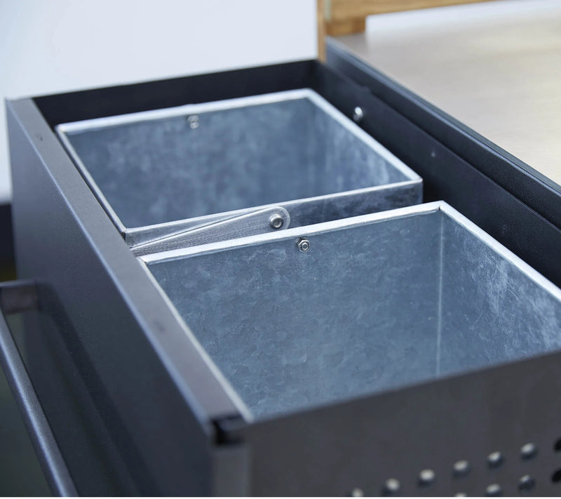 Modern Outdoor Kitchen