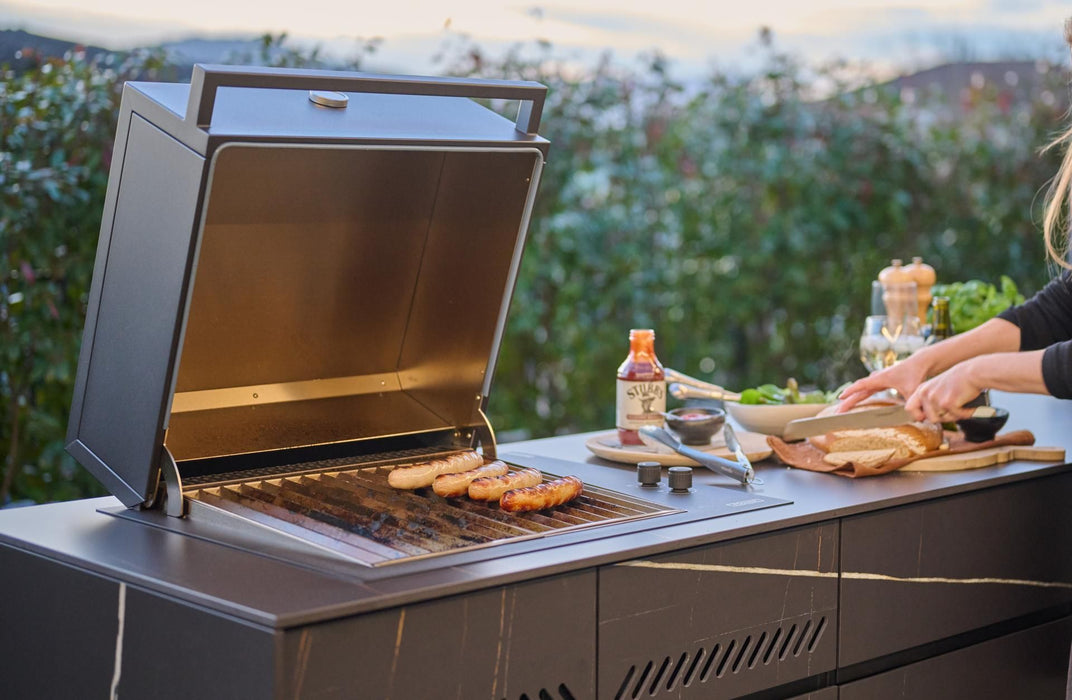 Theiss Outdoor Kitchen Primo and Foguer barbecue