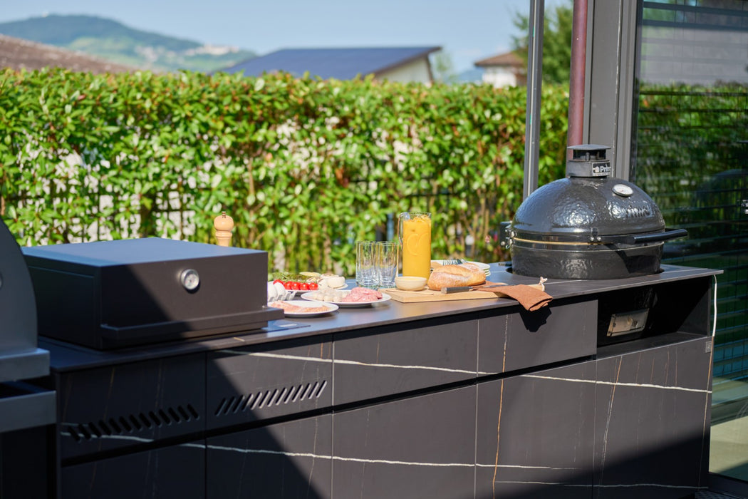 Theiss Outdoor Kitchen Primo and Foguer barbecue