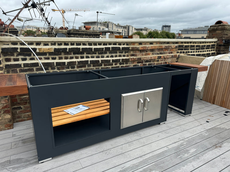 Grillandia Outdoor Kitchen Beefeater Proline Roster, Fridge, Sink and Weather Cover - 2.5M