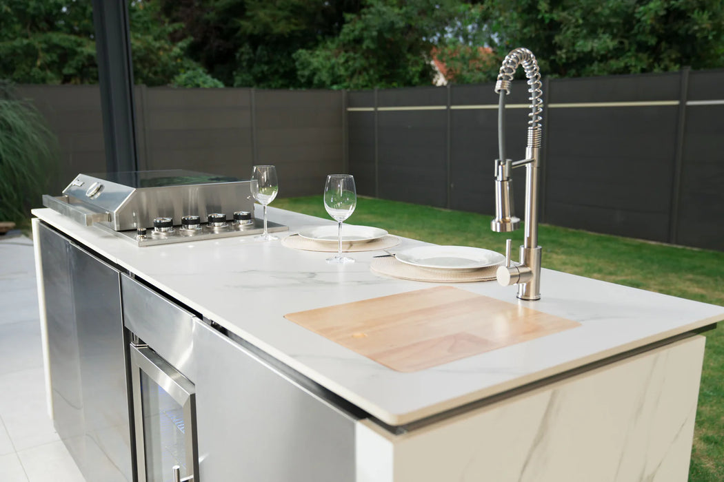 Goriller Outdoor Kitchen Alpha | 4-Burner Gas Grill, Refrigerator & Sink | 2.3m