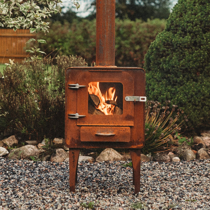 GrillSymbol fireplace stove Amigo with wood heating