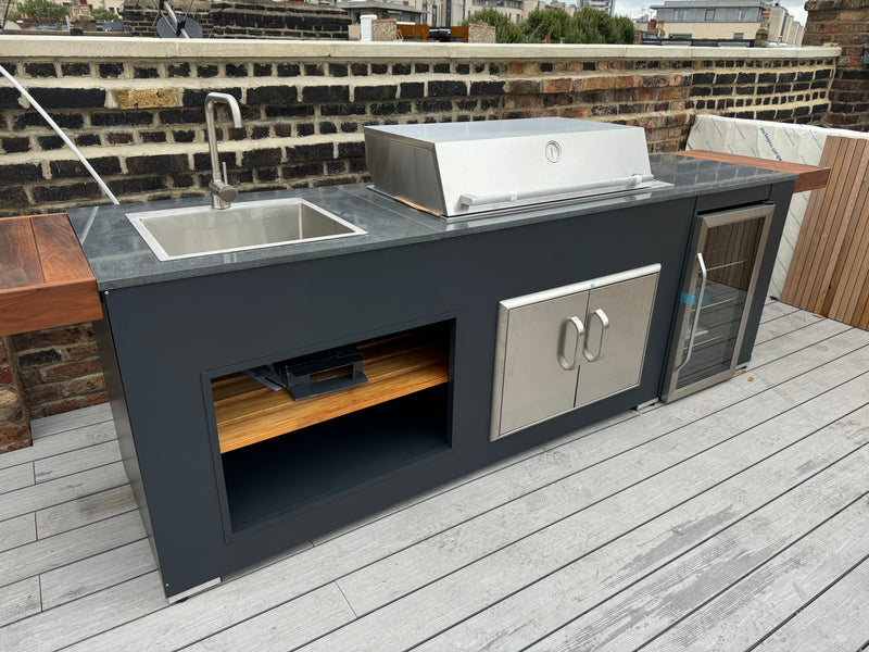 Grillandia Outdoor Kitchen Beefeater Proline Roster, Fridge, Sink and Weather Cover - 2.5M