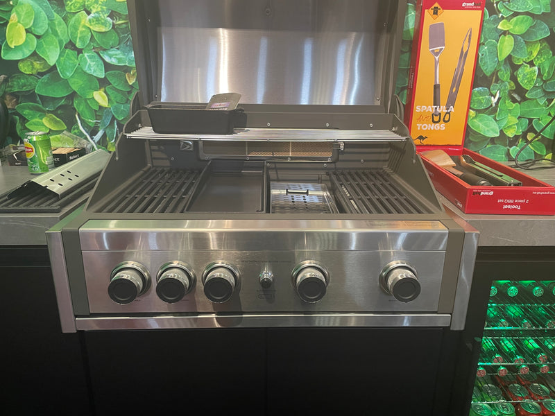 GrandPro Outdoor Kitchen Elite Pro 4 Burner BBQ, Fridge and Sink - 2.7m