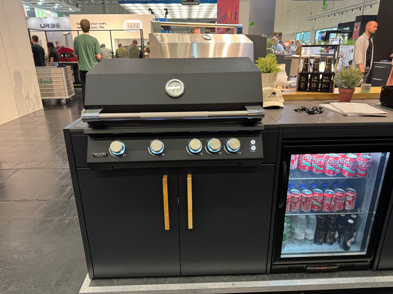 Brabura Fusion 500 Matte Black Built-In Gas BBQ Built in