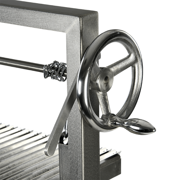 Bertha Parrilla Grill – Left Hand