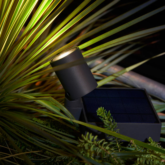 Illuminated Elegance  Spot.E Solar Garden light