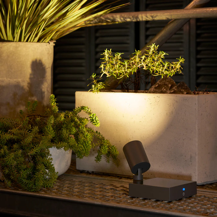 Illuminated Elegance  Spot.E Solar Garden light