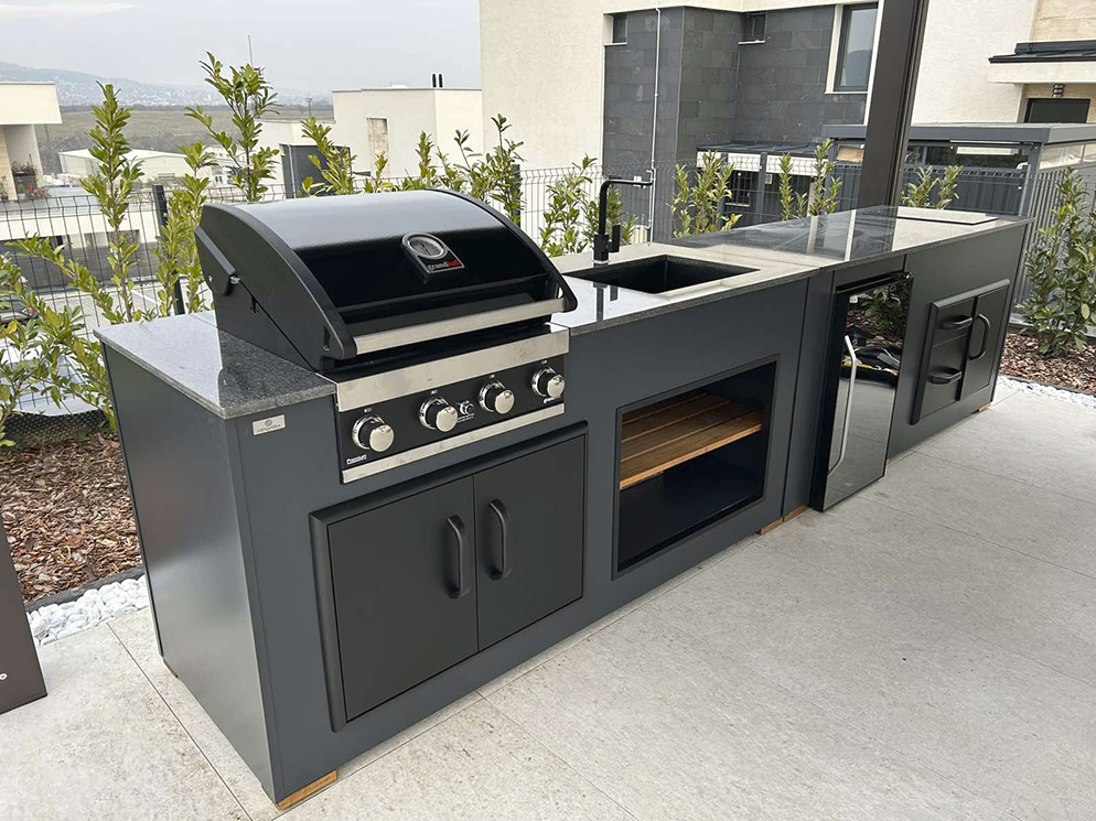 Grillandia Outdoor Kitchen CrossRay Barbecue, Sink and Weather Cover - 2.5M