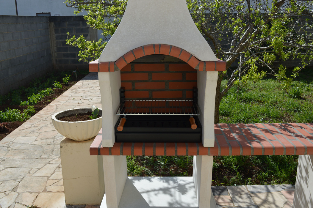 Somerset Charcoal Barbecue with Side Table