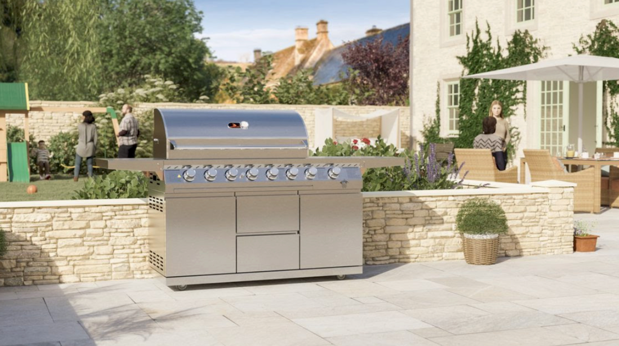 The Whistler Stanton 6 Burner Outdoor Kitchen + Piero Hybrid Pizza oven ( New Double line rounded Hood )