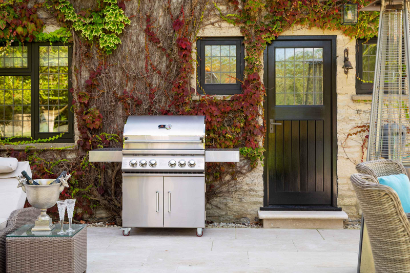 Whistler Bibury 4 Burner Barbecue with Rotisserie and Weather Cover