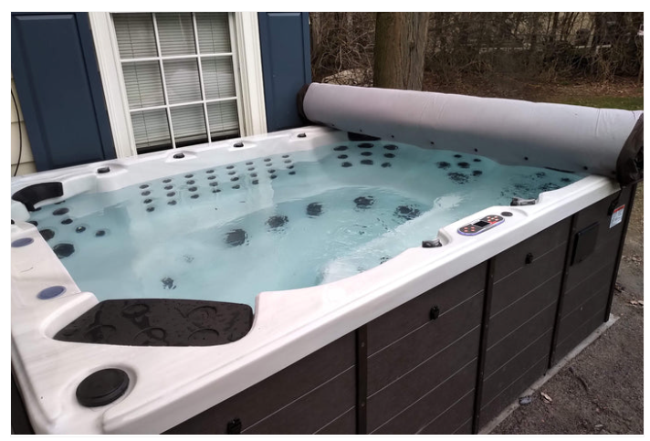 Hot Tub - Rolling Cover for Grand Bend Spa