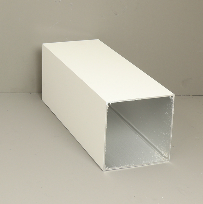 Tube square 110x110x7060mm Traffic white 9016