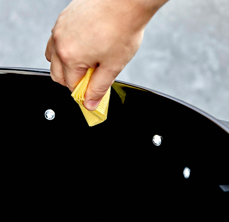 Kettle Grill with Side Table