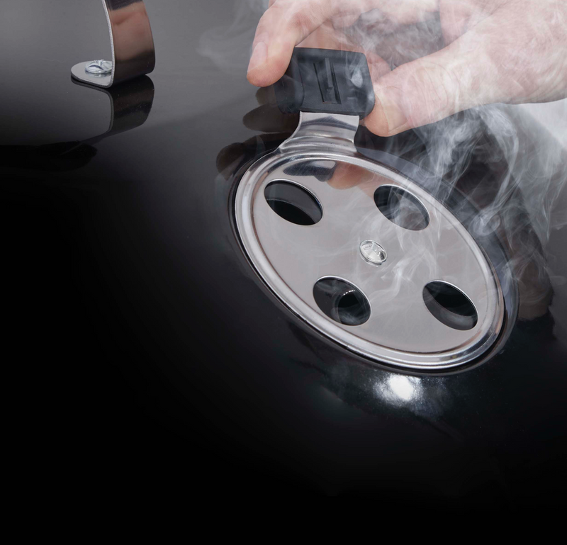 Kettle Grill with Side Table