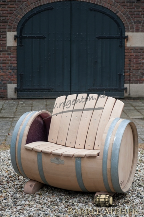 Wine Oak Barrel Lounge Chair "Ruby" - Untreated