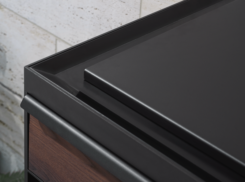 Shotō Vincent Van Duysen - Black Frame Stainless Steel with Black Finish Ash Wood + Teppanyaki 58