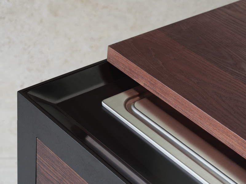 Shotō Vincent Van Duysen - Black Frame Stainless Steel with Black Finish Ash Wood + Teppanyaki 58