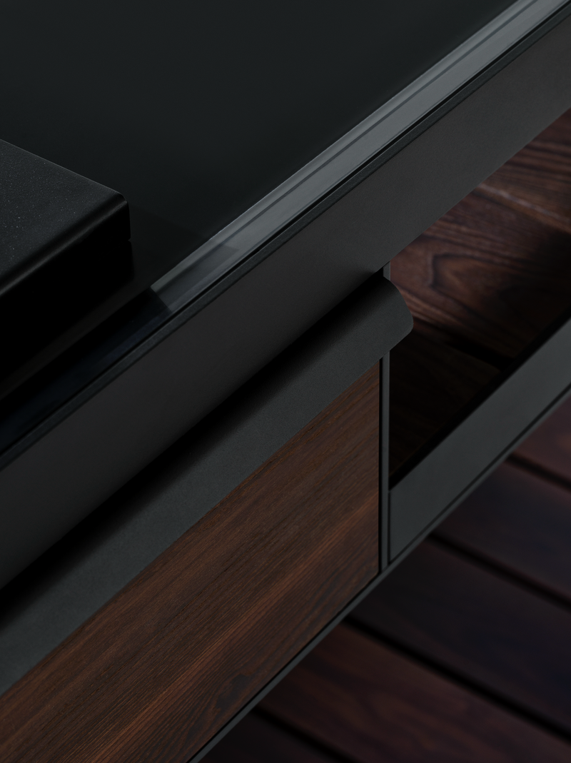 Shotō Vincent Van Duysen - Black Frame Stainless Steel with Black Finish Ash Wood + Teppanyaki 58