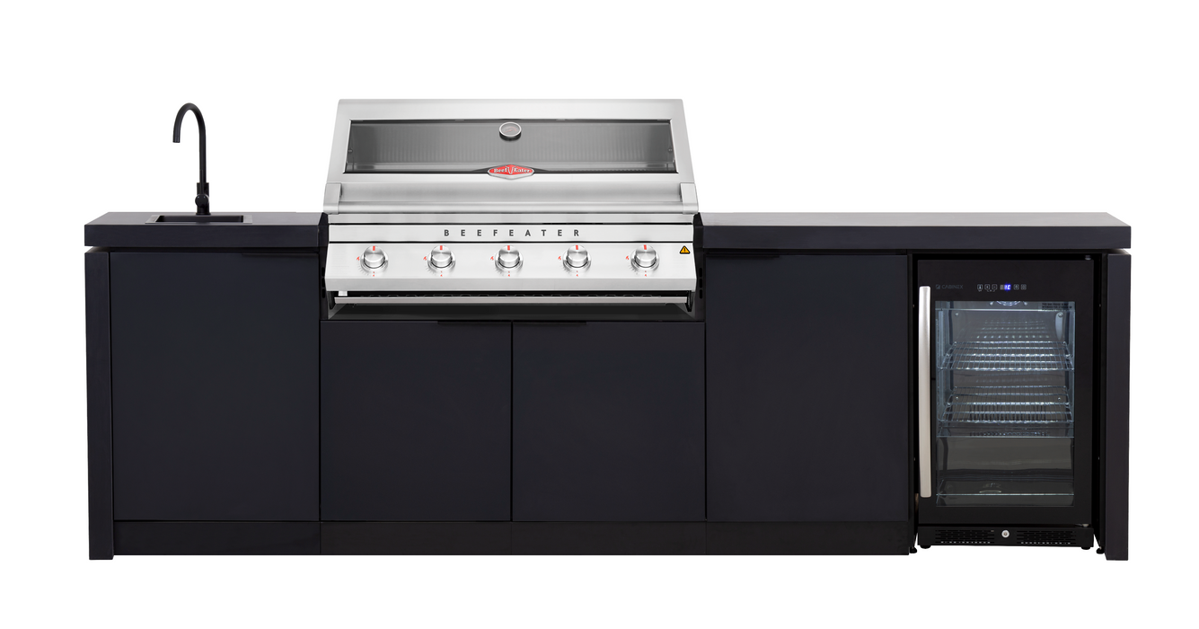 Cabinex Classic Outdoor Kitchen Paired with Beefeater 7000 Classic 5 Burner