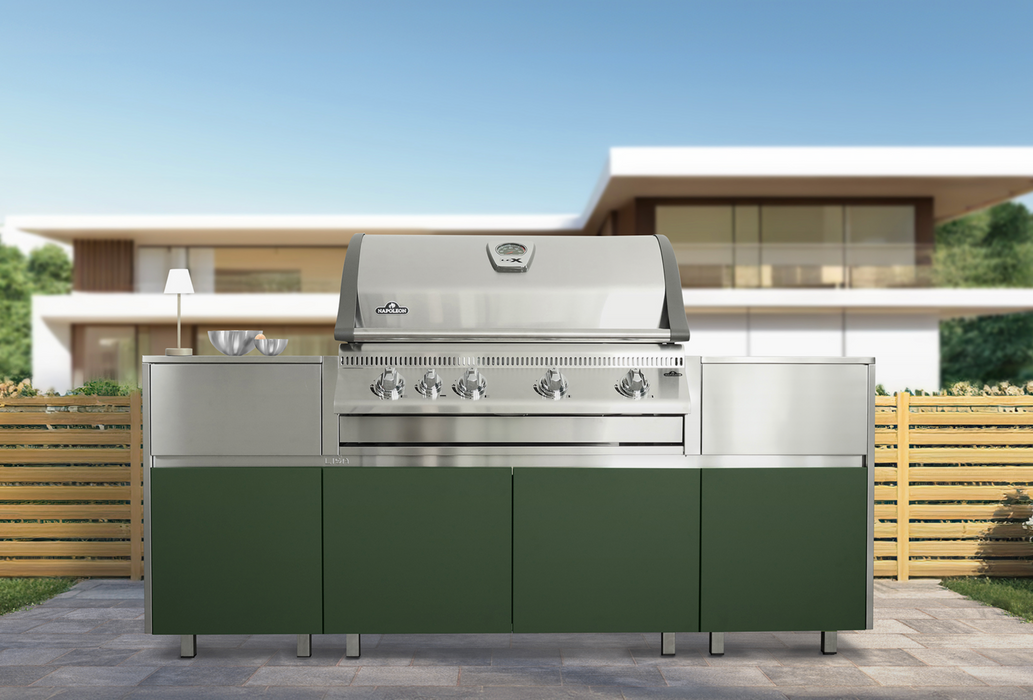 New! Lisa Liberty outdoor kitchen