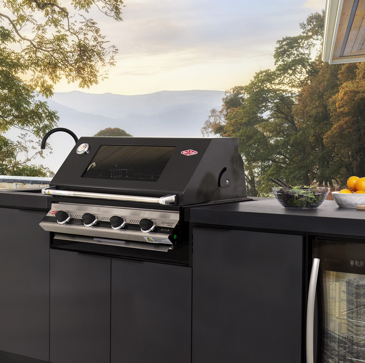 Cabinex Classic Outdoor Kitchen With Signature S3000E 5 Burner BBQ Black