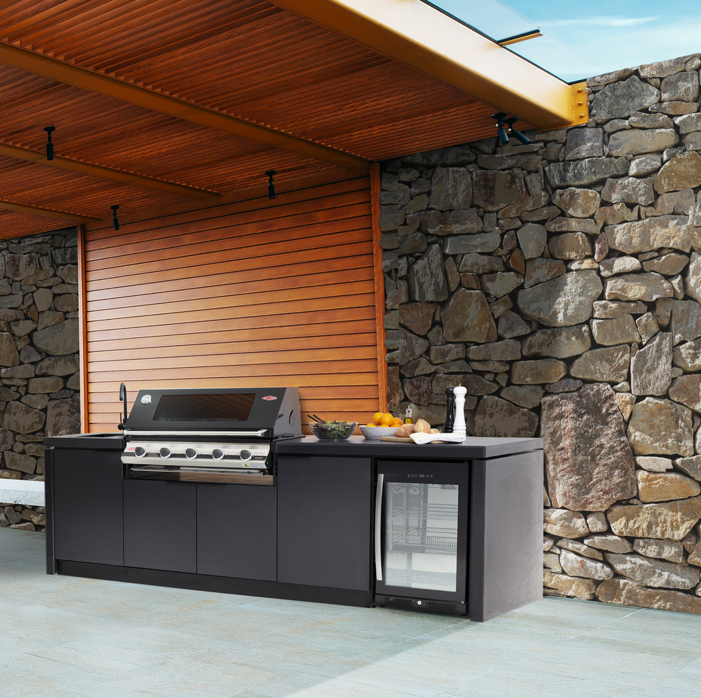 Cabinex Classic Outdoor Kitchen With Signature S3000E 5 Burner BBQ Black