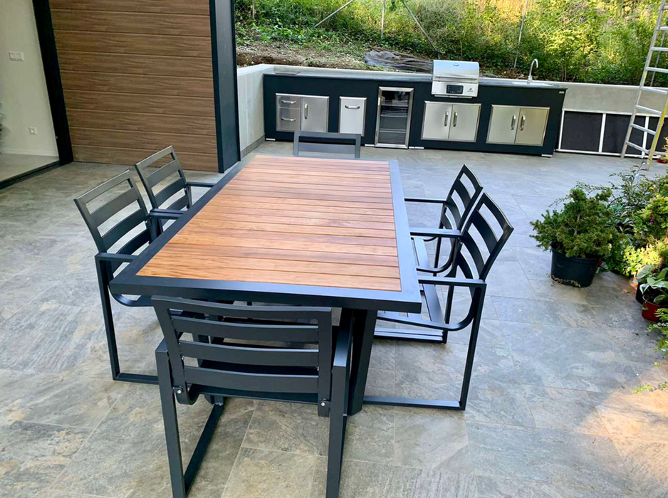 Ribeye Outdoor Dining Table Set