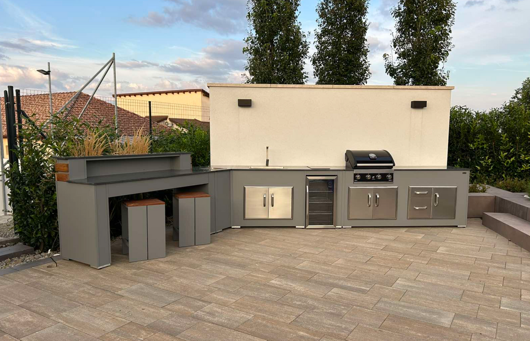 Grillandia Outdoor kitchen Curve Shape + Entertainment Center 3.5M x 3M