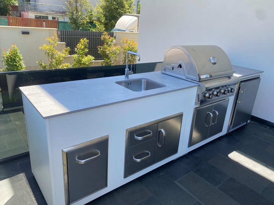 Grillandia Outdoor White Kitchen With Fridge, Sink & Weather  Cover - 2.5M