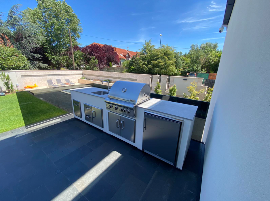 Grillandia Outdoor White Kitchen With Fridge, Sink & Weather  Cover - 2.5M