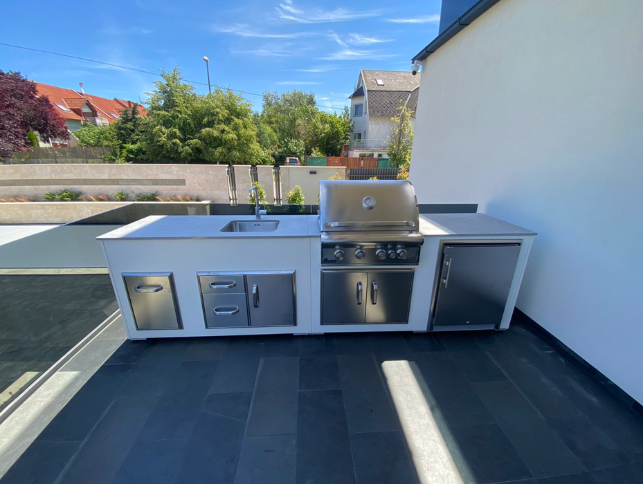 Grillandia Outdoor White Kitchen With Fridge, Sink & Weather  Cover - 2.5M