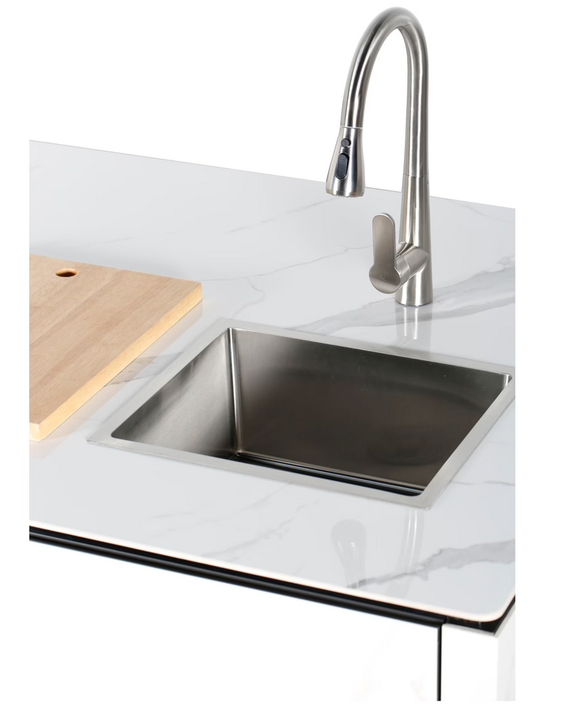 Buschbeck Derby Outdoor Kitchen – White Marbled Ceramic Finish 2.6M Plus Weather Protection Cover