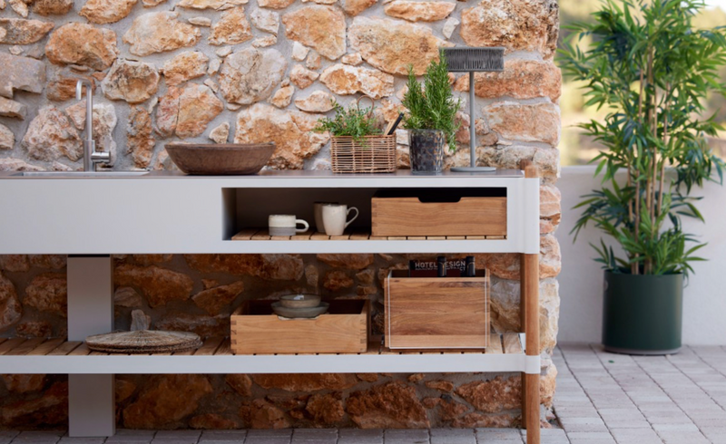 Outdoor Kitchen with Teak Shelf