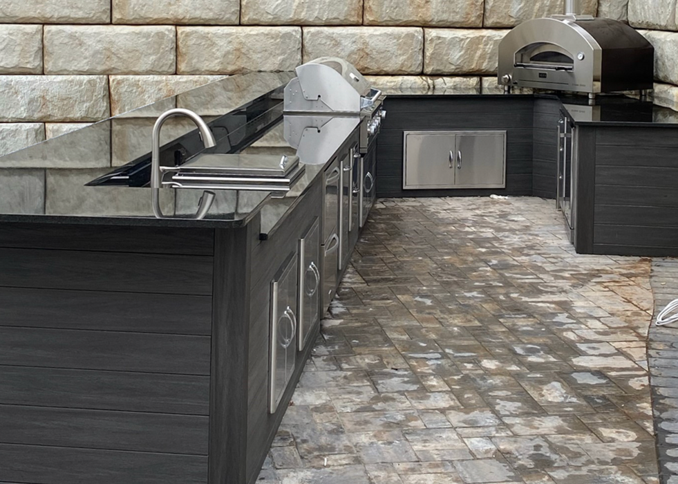 The Alpha Forge Outdoor Kitchen Gozney Station | 350cm Light grey