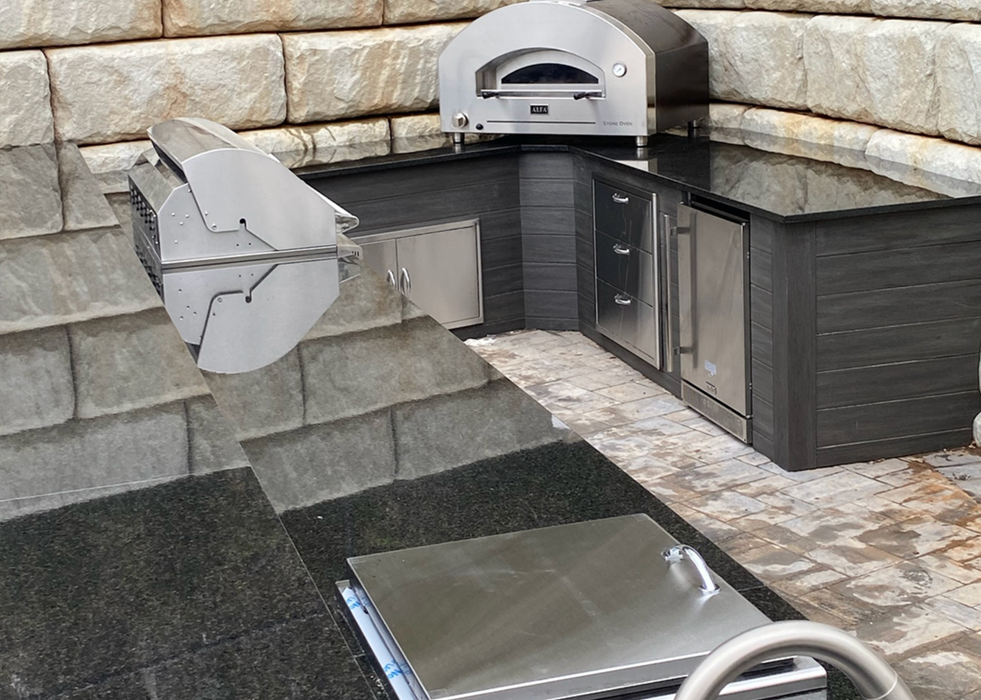 The Alpha Forge Outdoor Kitchen Gozney Station | 350cm Light grey