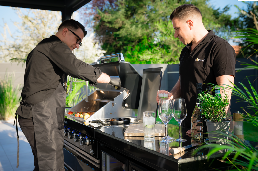 Goriller Outdoor Kitchen | 8-Burner Gas Grill, and Single Fridge | 2.5m Compact Luxury Design