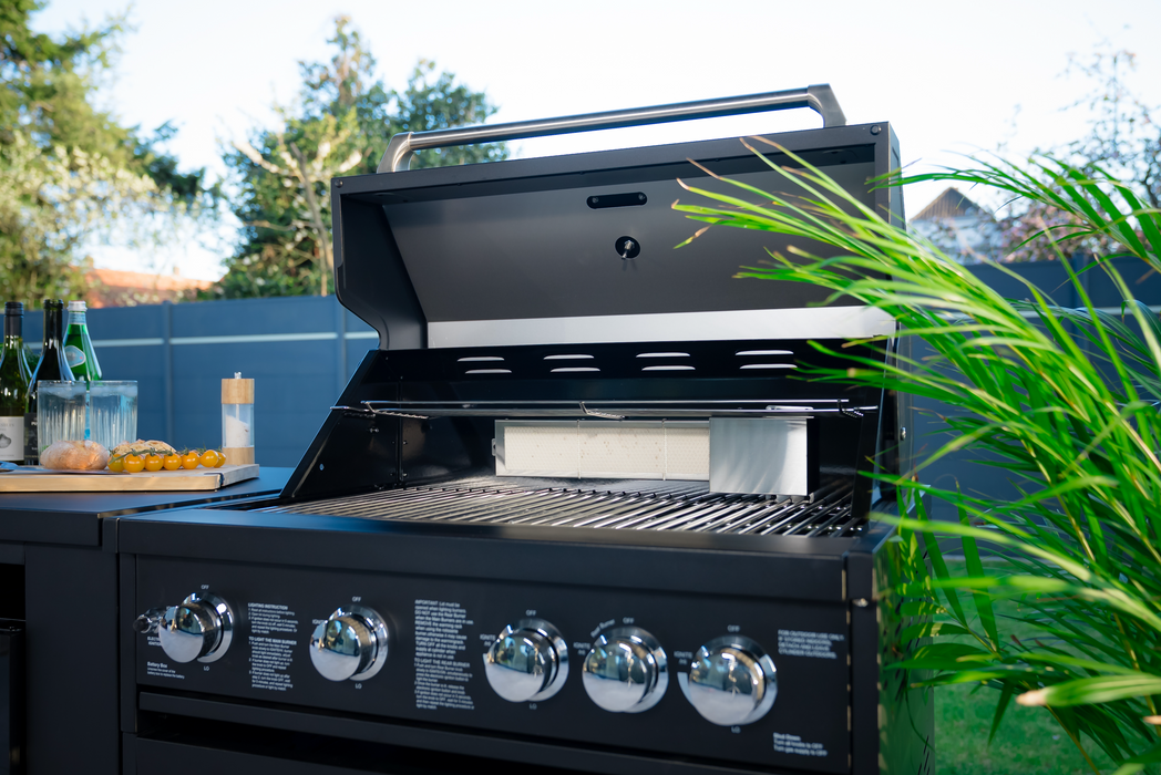 Goriller Outdoor Kitchen | 5-Burner Gas Grill, Sink & Fridge | 2.5m