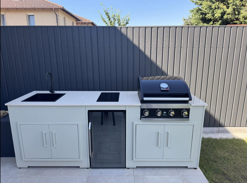 Grillandia Outdoor Kitchen Maxim 4 Burner, Hob, Fridge and Sink | White - 2.5M