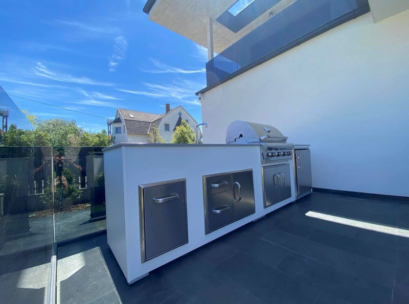 Grillandia White Outdoor Kitchen Paired with Beefeater 1600 4 Burner | 2.1M X 2M