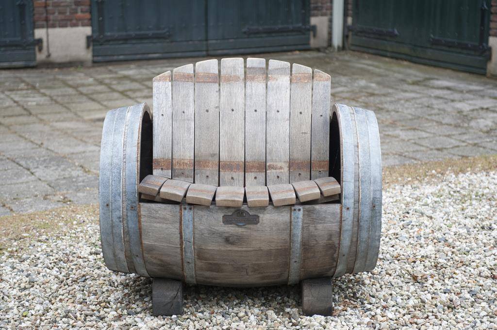 Wine Oak Barrel Lounge Chair "Brandy" - Untreated