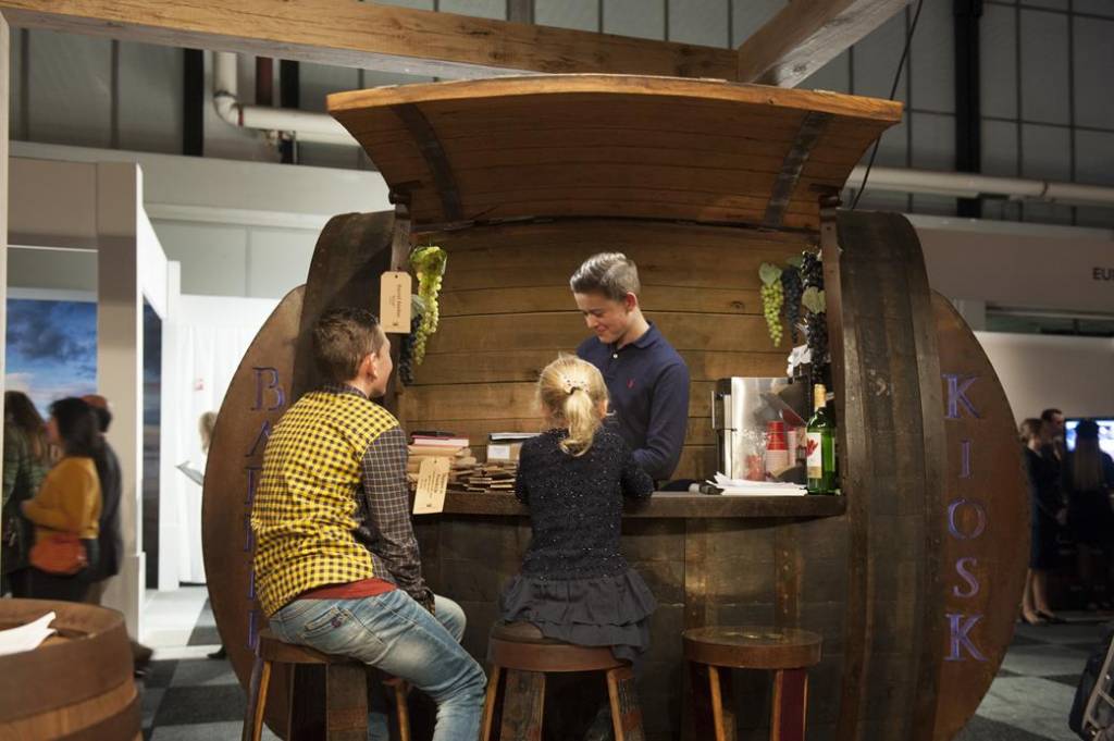 Oak Barrel Bar Kiosk