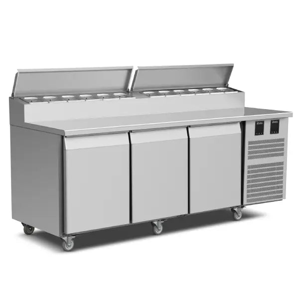 Cold Countertop 620 Ltr. 3 Doors 2 Displays